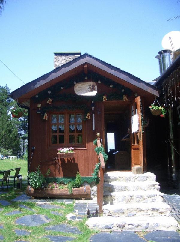 Niu Dels Falcons Bed & Breakfast La Molina  Eksteriør bilde