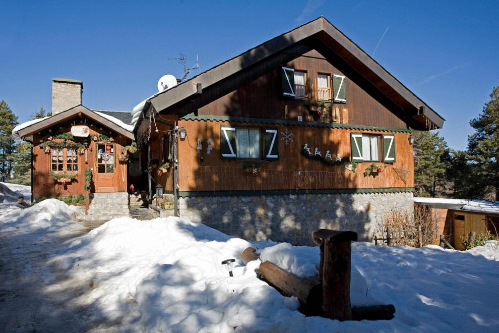 Niu Dels Falcons Bed & Breakfast La Molina  Eksteriør bilde