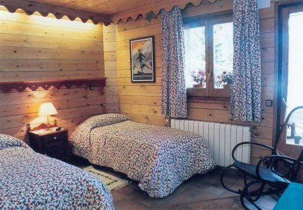 Niu Dels Falcons Bed & Breakfast La Molina  Rom bilde