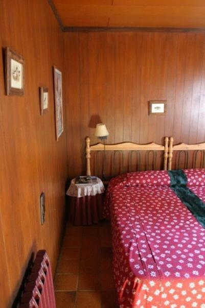 Niu Dels Falcons Bed & Breakfast La Molina  Rom bilde