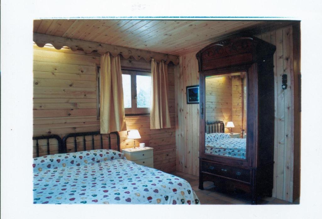 Niu Dels Falcons Bed & Breakfast La Molina  Rom bilde