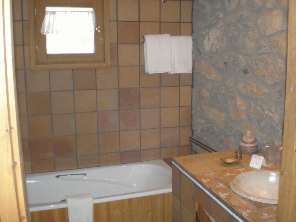 Niu Dels Falcons Bed & Breakfast La Molina  Rom bilde